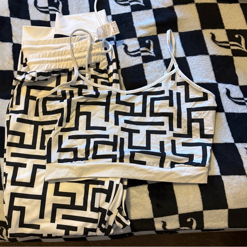 Geometric Black and White Sleepwear Set